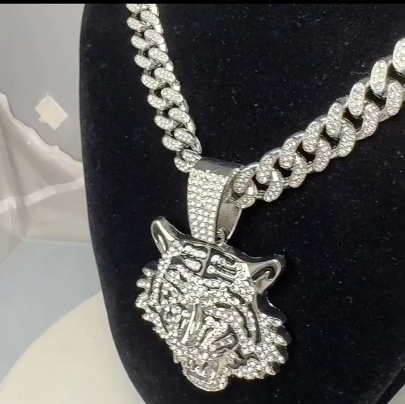 Iced Out Full Rhinestone Jumbo Tiger Head Pendant 3" & Cuban Chain Necklace 20" - Picture 7 of 7